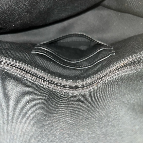 Elegant Black Leather Clutch - Picture 8 of 9